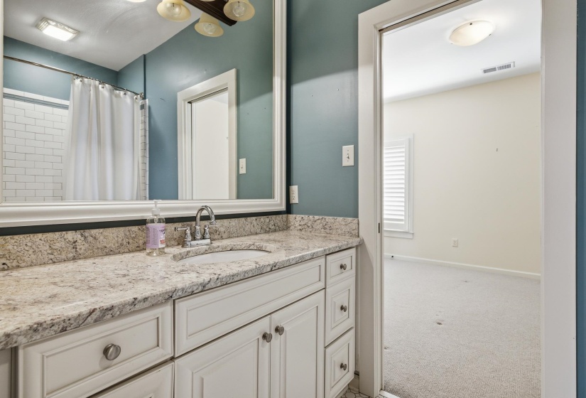 1999 ELZEY AVE, Memphis, Tennessee 38104, 3 Bedrooms Bedrooms, 8 Rooms Rooms,2.1 BathroomsBathrooms,Residential,For Sale,ELZEY,10224925