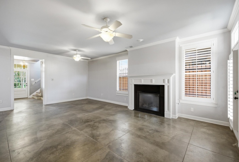1999 ELZEY AVE, Memphis, Tennessee 38104, 3 Bedrooms Bedrooms, 8 Rooms Rooms,2.1 BathroomsBathrooms,Residential,For Sale,ELZEY,10224925