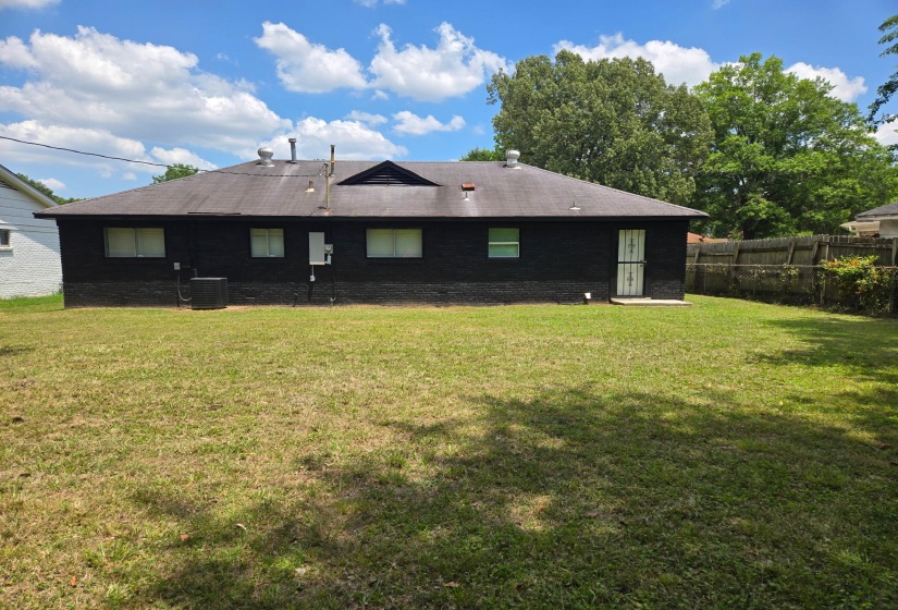 2889 RANDY CV, Memphis, Tennessee 38118-2924, 3 Bedroom Bedrooms, 6 Room Rooms,1 BathroomBathrooms,Residential,For Sale,RANDY,0,10225190