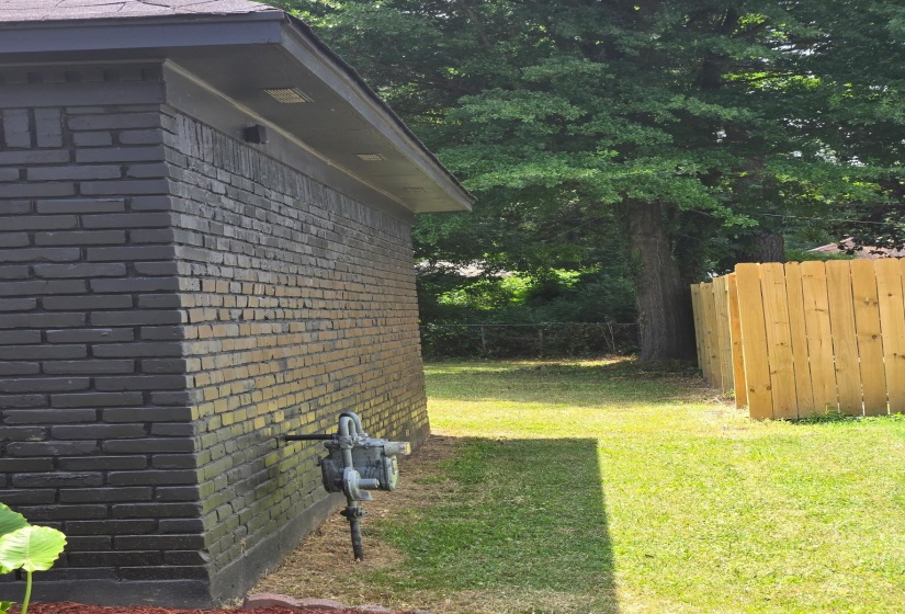 2889 RANDY CV, Memphis, Tennessee 38118-2924, 3 Bedroom Bedrooms, 6 Room Rooms,1 BathroomBathrooms,Residential,For Sale,RANDY,0,10225190