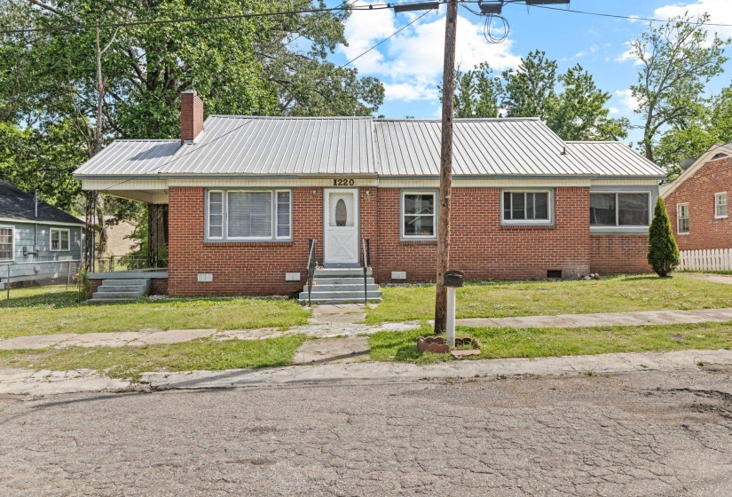 1220 CRUISE ST, Corinth, Mississippi 38834, 4 Bedroom Bedrooms, 2 Room Rooms,2 BathroomBathrooms,Residential,For Sale,CRUISE,0,10225191