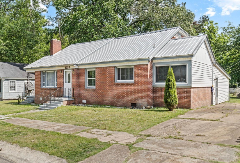 1220 CRUISE ST, Corinth, Mississippi 38834, 4 Bedroom Bedrooms, 2 Room Rooms,2 BathroomBathrooms,Residential,For Sale,CRUISE,0,10225191