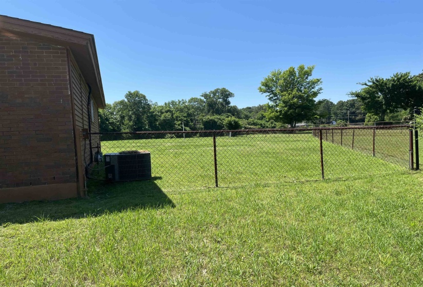 498 TUTON CV, Memphis, Tennessee 38109, 3 Bedroom Bedrooms, 6 Room Rooms,1 BathroomBathrooms,Residential,For Sale,TUTON,0,10225192