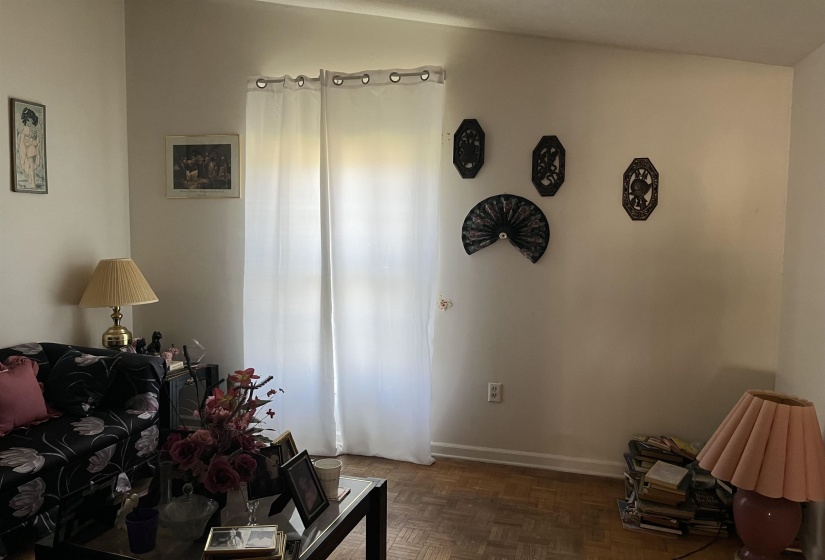 498 TUTON CV, Memphis, Tennessee 38109, 3 Bedroom Bedrooms, 6 Room Rooms,1 BathroomBathrooms,Residential,For Sale,TUTON,0,10225192