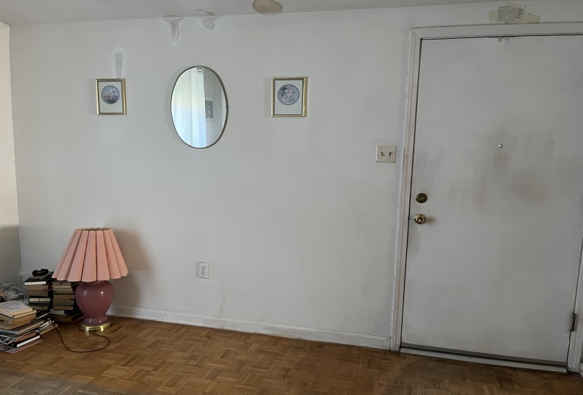 498 TUTON CV, Memphis, Tennessee 38109, 3 Bedroom Bedrooms, 6 Room Rooms,1 BathroomBathrooms,Residential,For Sale,TUTON,0,10225192