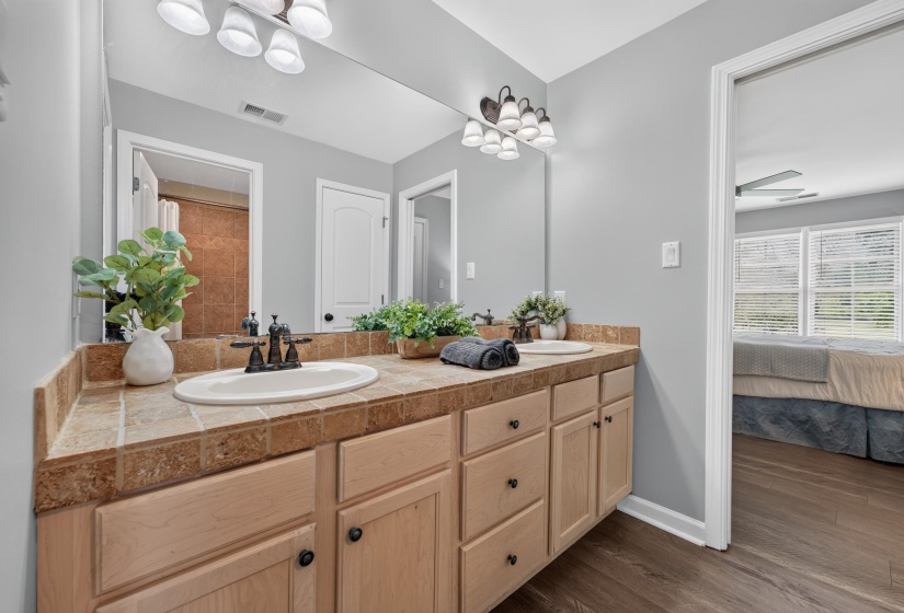 145 MONTEREY FARMS CV, Unincorporated, Tennessee 38017, 5 Bedrooms Bedrooms, 10 Rooms Rooms,4.1 BathroomsBathrooms,Residential,For Sale,MONTEREY FARMS,10225198