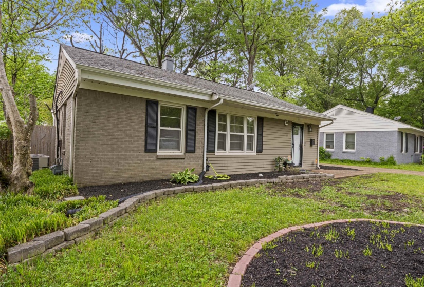 1343 DEARING RD, Memphis, Tennessee 38117, 3 Bedroom Bedrooms, 7 Room Rooms,1 BathroomBathrooms,Residential,For Sale,DEARING,0,10225201