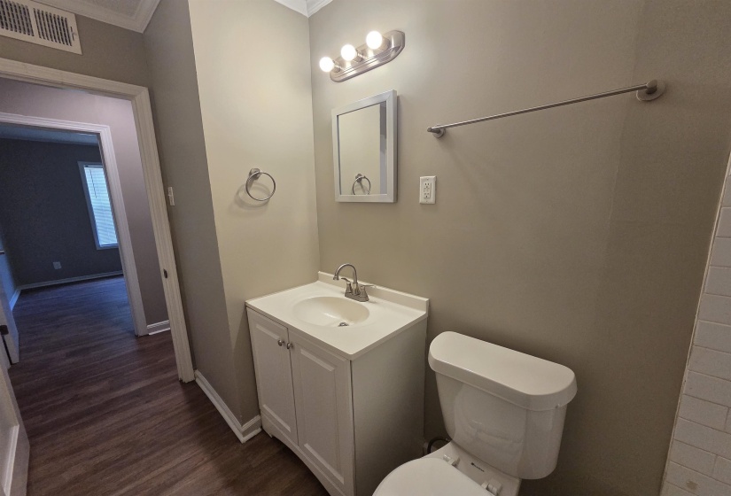 3487 HECKLE AVE, Memphis, Tennessee 38111-5105, 4 Bedroom Bedrooms, 6 Room Rooms,2 BathroomBathrooms,Rental Properties,For Sale,HECKLE,0,10225212