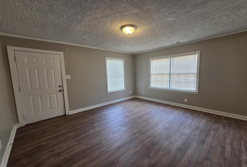 3487 HECKLE AVE, Memphis, Tennessee 38111-5105, 4 Bedroom Bedrooms, 6 Room Rooms,2 BathroomBathrooms,Rental Properties,For Sale,HECKLE,0,10225212