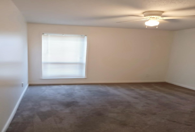 1770 A CROMPTON 6TH SQ, Memphis, Tennessee 38134, 3 Bedroom Bedrooms, 6 Room Rooms,2 BathroomBathrooms,Residential,For Sale,CROMPTON 6TH,0,10217473