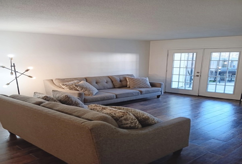 1770 A CROMPTON 6TH SQ, Memphis, Tennessee 38134, 3 Bedroom Bedrooms, 6 Room Rooms,2 BathroomBathrooms,Residential,For Sale,CROMPTON 6TH,0,10217473