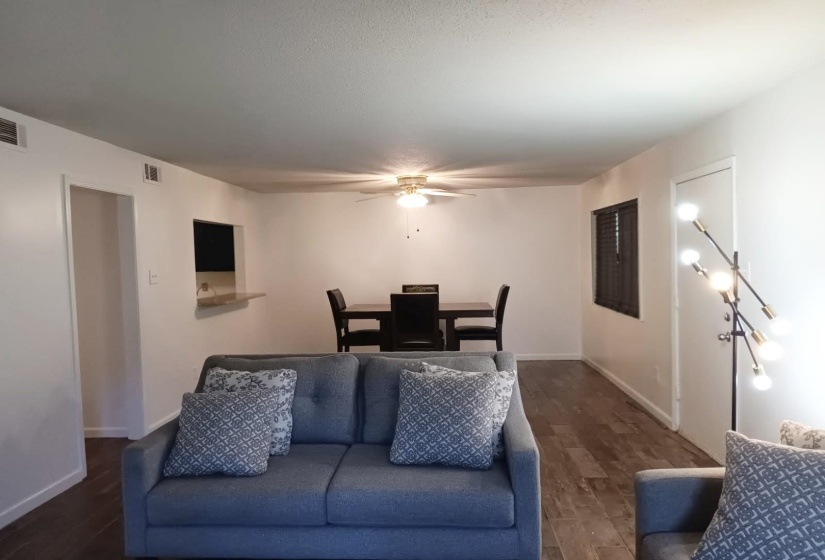 1770 A CROMPTON 6TH SQ, Memphis, Tennessee 38134, 3 Bedroom Bedrooms, 6 Room Rooms,2 BathroomBathrooms,Residential,For Sale,CROMPTON 6TH,0,10217473