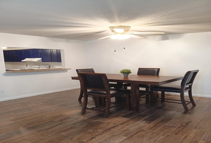 1770 A CROMPTON 6TH SQ, Memphis, Tennessee 38134, 3 Bedroom Bedrooms, 6 Room Rooms,2 BathroomBathrooms,Residential,For Sale,CROMPTON 6TH,0,10217473