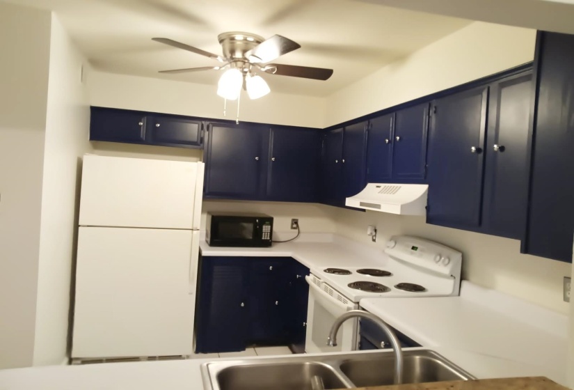 1770 A CROMPTON 6TH SQ, Memphis, Tennessee 38134, 3 Bedroom Bedrooms, 6 Room Rooms,2 BathroomBathrooms,Residential,For Sale,CROMPTON 6TH,0,10217473