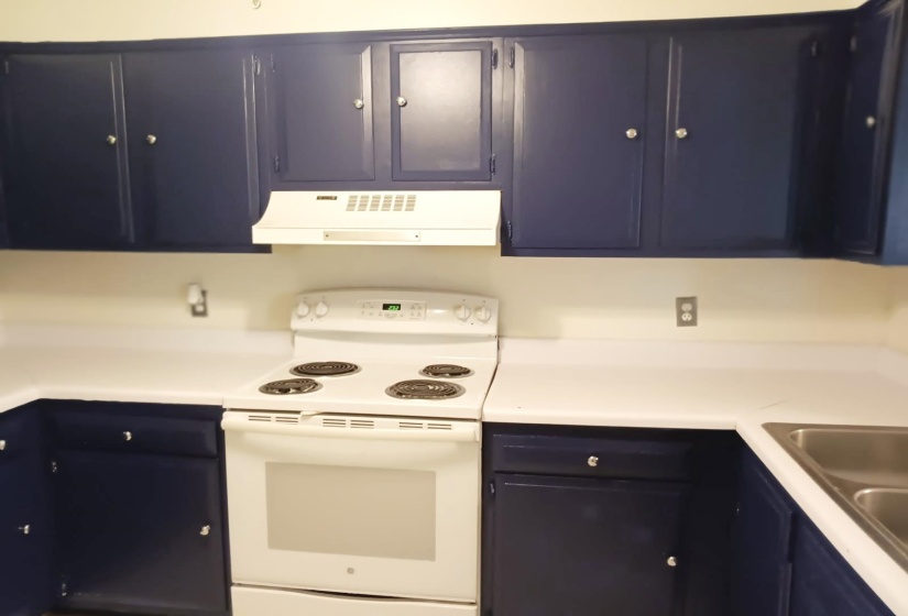 1770 A CROMPTON 6TH SQ, Memphis, Tennessee 38134, 3 Bedroom Bedrooms, 6 Room Rooms,2 BathroomBathrooms,Residential,For Sale,CROMPTON 6TH,0,10217473