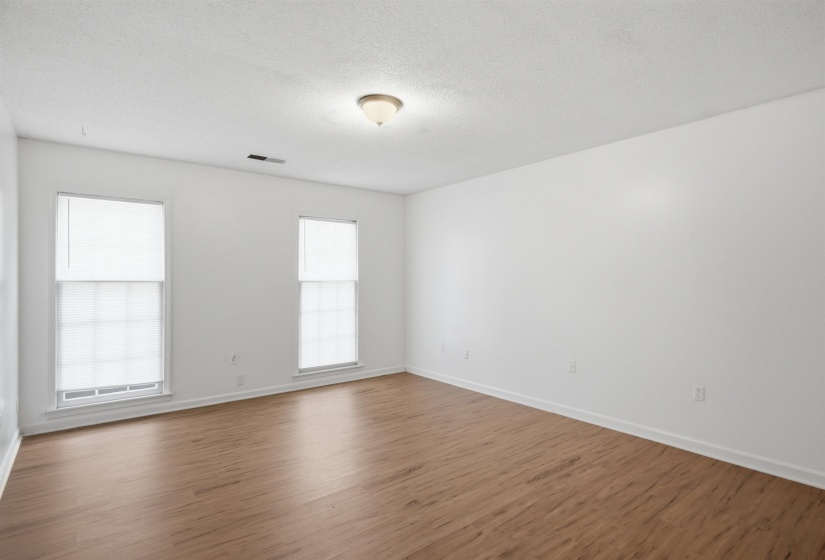 4945 GARDENWOOD DR, Memphis, Tennessee 38116, 4 Bedrooms Bedrooms, 8 Rooms Rooms,2.1 BathroomsBathrooms,Residential,For Sale,GARDENWOOD,10224894