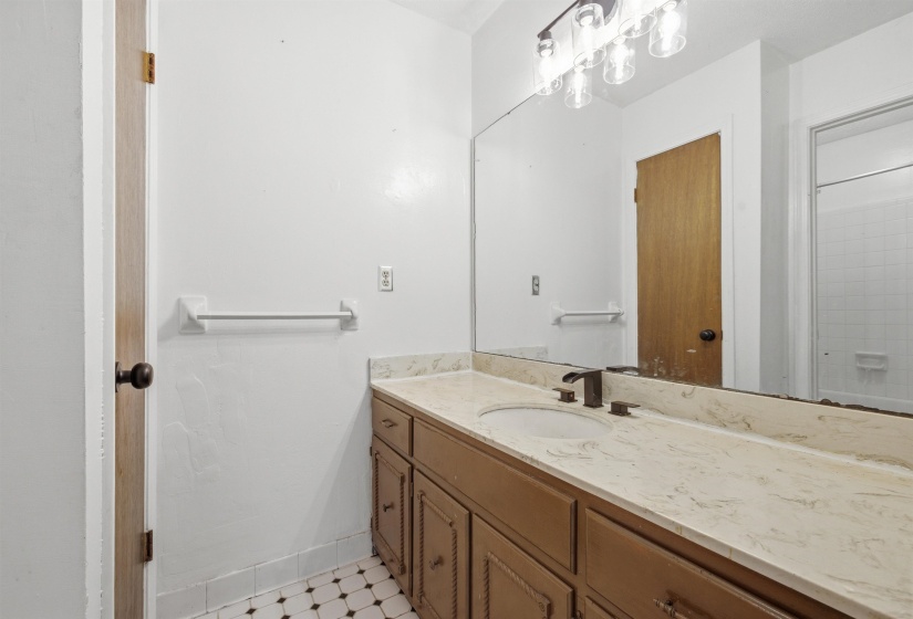 4945 GARDENWOOD DR, Memphis, Tennessee 38116, 4 Bedrooms Bedrooms, 8 Rooms Rooms,2.1 BathroomsBathrooms,Residential,For Sale,GARDENWOOD,10224894