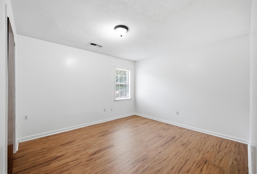 4945 GARDENWOOD DR, Memphis, Tennessee 38116, 4 Bedrooms Bedrooms, 8 Rooms Rooms,2.1 BathroomsBathrooms,Residential,For Sale,GARDENWOOD,10224894