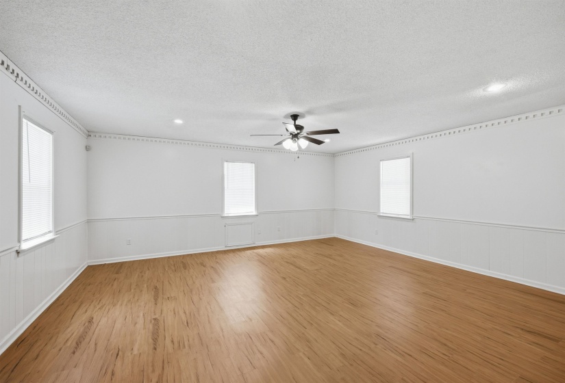 4945 GARDENWOOD DR, Memphis, Tennessee 38116, 4 Bedrooms Bedrooms, 8 Rooms Rooms,2.1 BathroomsBathrooms,Residential,For Sale,GARDENWOOD,10224894