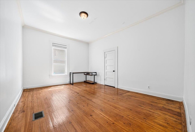2179 VINTON AVE, Memphis, Tennessee 38104, 3 Bedroom Bedrooms, 7 Room Rooms,2 BathroomBathrooms,Residential,For Sale,VINTON,0,10225222