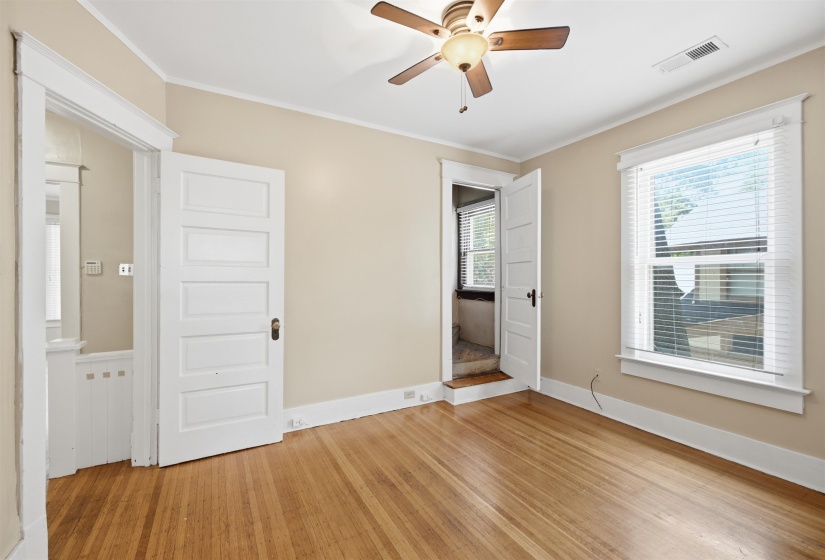 1234 CENTRAL AVE, Memphis, Tennessee 38104, 3 Bedrooms Bedrooms, 8 Rooms Rooms,2.1 BathroomsBathrooms,Residential,For Sale,CENTRAL,10225223