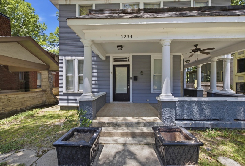 1234 CENTRAL AVE, Memphis, Tennessee 38104, 3 Bedrooms Bedrooms, 8 Rooms Rooms,2.1 BathroomsBathrooms,Residential,For Sale,CENTRAL,10225223