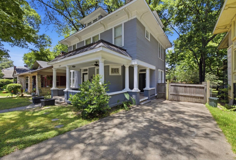 1234 CENTRAL AVE, Memphis, Tennessee 38104, 3 Bedrooms Bedrooms, 8 Rooms Rooms,2.1 BathroomsBathrooms,Residential,For Sale,CENTRAL,10225223