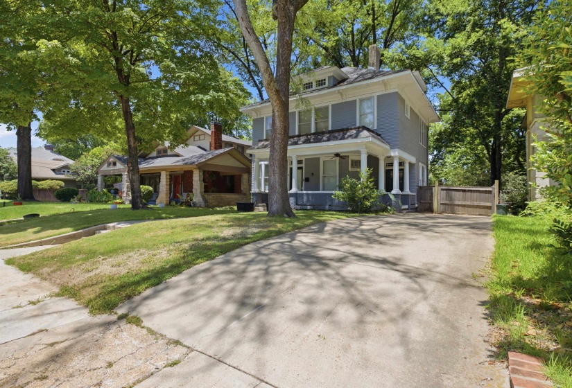 1234 CENTRAL AVE, Memphis, Tennessee 38104, 3 Bedrooms Bedrooms, 8 Rooms Rooms,2.1 BathroomsBathrooms,Residential,For Sale,CENTRAL,10225223