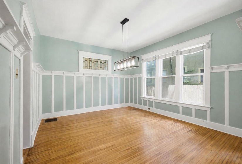 1234 CENTRAL AVE, Memphis, Tennessee 38104, 3 Bedrooms Bedrooms, 8 Rooms Rooms,2.1 BathroomsBathrooms,Residential,For Sale,CENTRAL,10225223