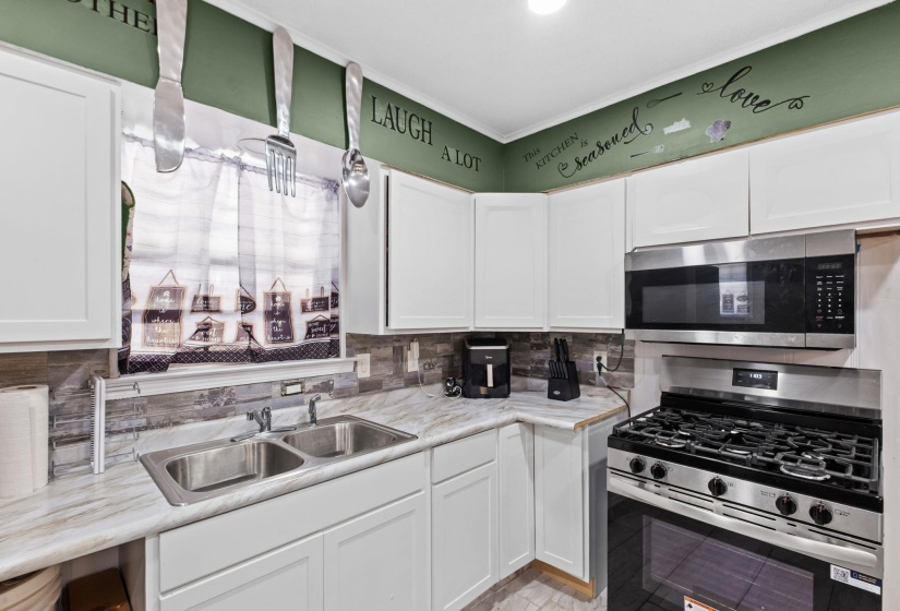 4616 CHANCELLOR CV, Memphis, Tennessee 38118, 3 Bedrooms Bedrooms, 7 Rooms Rooms,2 BathroomsBathrooms,Residential,For Sale,CHANCELLOR,10225232