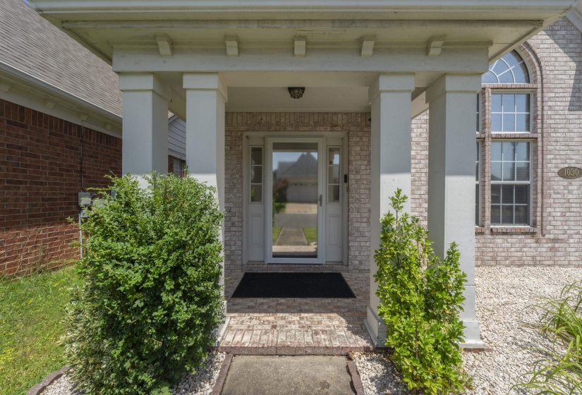 1030 MONTEBELLO CIR, Memphis, Tennessee 38018, 2 Bedroom Bedrooms, 6 Room Rooms,2.1 BathroomBathrooms,Residential,For Sale,MONTEBELLO,0,10225235