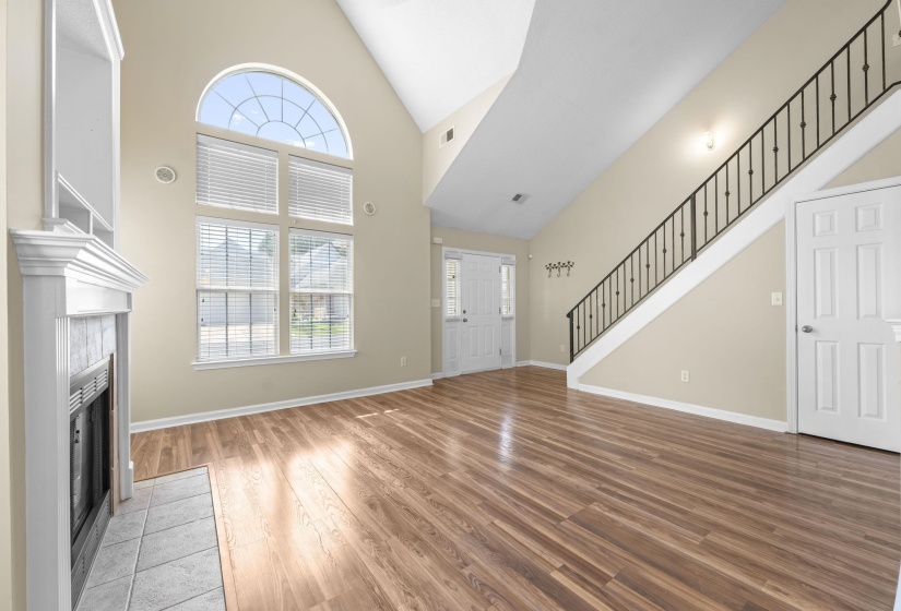 1030 MONTEBELLO CIR, Memphis, Tennessee 38018, 2 Bedroom Bedrooms, 6 Room Rooms,2.1 BathroomBathrooms,Residential,For Sale,MONTEBELLO,0,10225235
