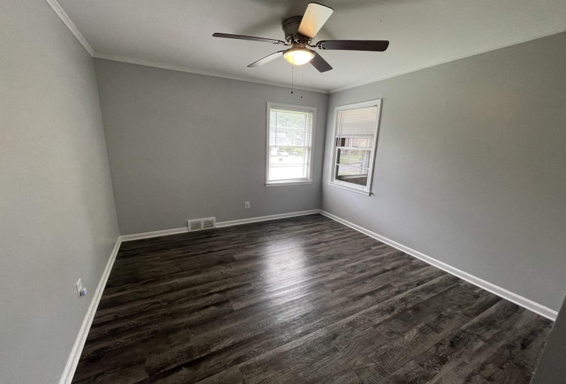 1864 MACAULAY AVE, Memphis, Tennessee 38127, 3 Bedrooms Bedrooms, 7 Rooms Rooms,2 BathroomsBathrooms,Residential,For Sale,MACAULAY,10225239