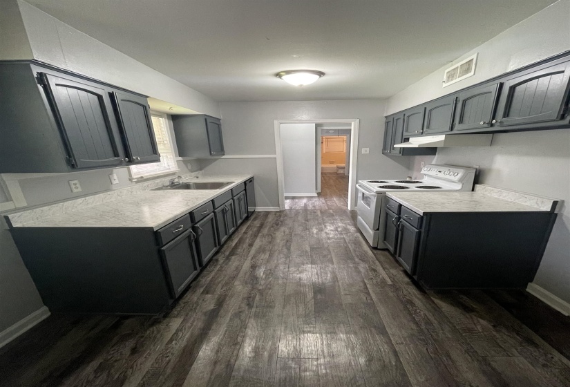 1864 MACAULAY AVE, Memphis, Tennessee 38127, 3 Bedrooms Bedrooms, 7 Rooms Rooms,2 BathroomsBathrooms,Residential,For Sale,MACAULAY,10225239