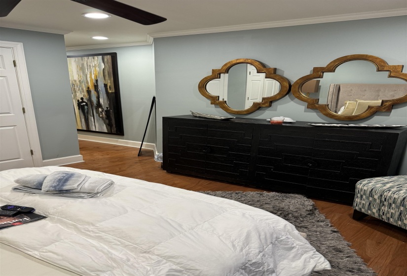 107 COURT AVE, Memphis, Tennessee 38103, 2 Bedroom Bedrooms, 7 Room Rooms,2 BathroomBathrooms,Residential,For Sale,COURT,0,10225262