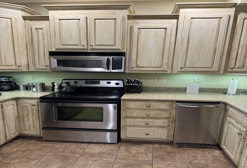 107 COURT AVE, Memphis, Tennessee 38103, 2 Bedroom Bedrooms, 7 Room Rooms,2 BathroomBathrooms,Residential,For Sale,COURT,0,10225262
