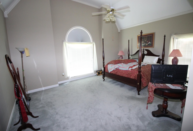 7584 FOSTER RIDGE RD, Germantown, Tennessee 38138, 4 Bedrooms Bedrooms, 7 Rooms Rooms,2.1 BathroomsBathrooms,Residential,For Sale,FOSTER RIDGE,10225264