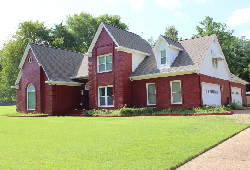7584 FOSTER RIDGE RD, Germantown, Tennessee 38138, 4 Bedrooms Bedrooms, 7 Rooms Rooms,2.1 BathroomsBathrooms,Residential,For Sale,FOSTER RIDGE,10225264