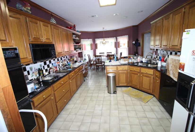 7584 FOSTER RIDGE RD, Germantown, Tennessee 38138, 4 Bedrooms Bedrooms, 7 Rooms Rooms,2.1 BathroomsBathrooms,Residential,For Sale,FOSTER RIDGE,10225264