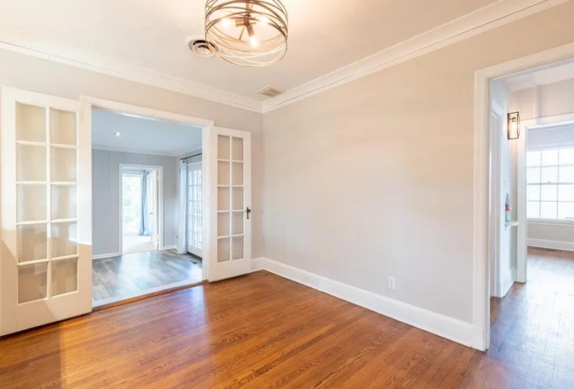 380 HOLMES CIR, Memphis, Tennessee 38111, 4 Bedrooms Bedrooms, 7 Rooms Rooms,3 BathroomsBathrooms,Residential,For Sale,HOLMES,10225268