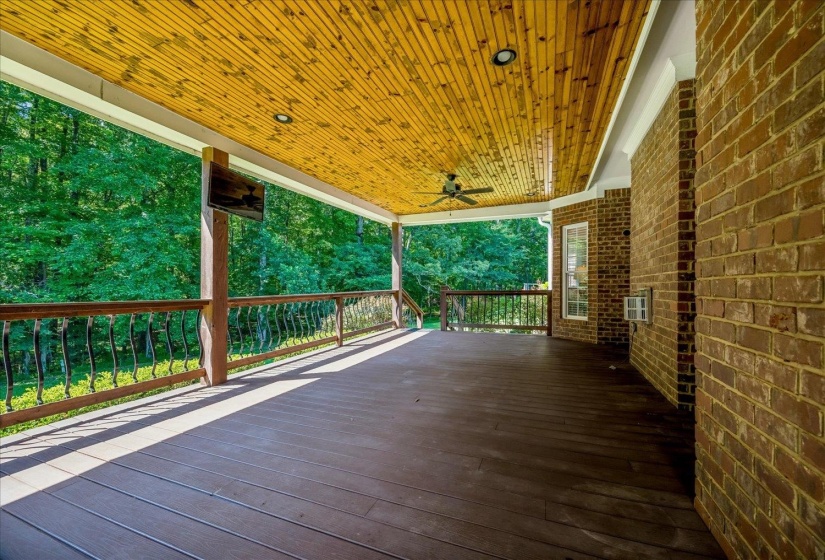 115 DEERFIELD CV, Somerville, Tennessee 38068, 4 Bedroom Bedrooms, 8 Room Rooms,3 BathroomBathrooms,Residential,For Sale,DEERFIELD,0,10225269