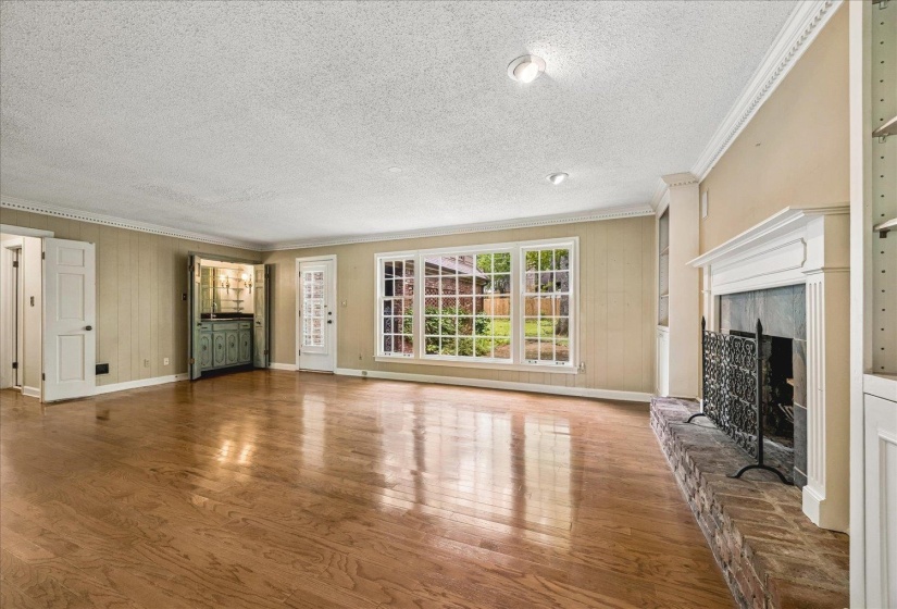2308 HICKORY FOREST DR, Memphis, Tennessee 38119, 4 Bedroom Bedrooms, 9 Room Rooms,2.2 BathroomBathrooms,Residential,For Sale,HICKORY FOREST,0,10225277