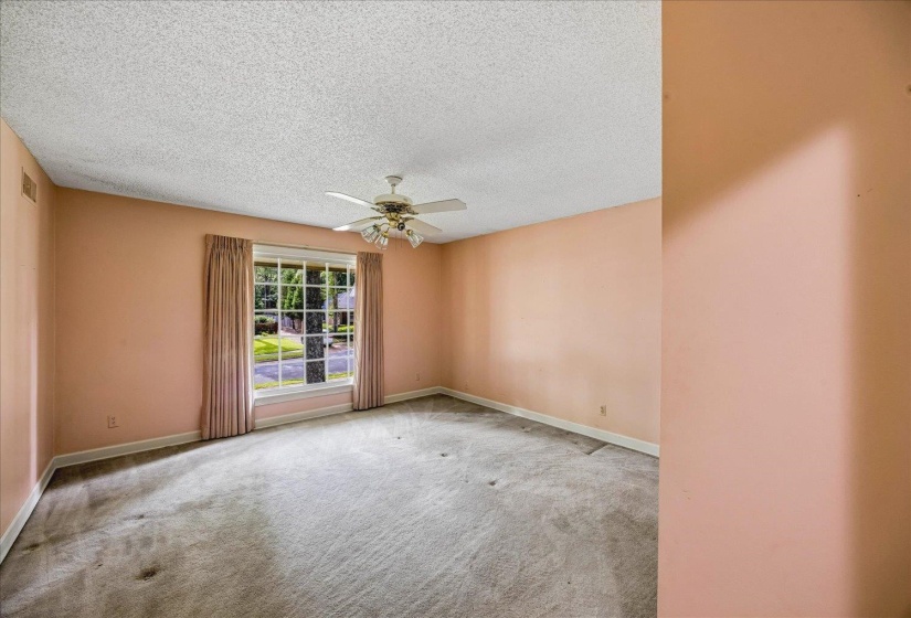 2308 HICKORY FOREST DR, Memphis, Tennessee 38119, 4 Bedroom Bedrooms, 9 Room Rooms,2.2 BathroomBathrooms,Residential,For Sale,HICKORY FOREST,0,10225277