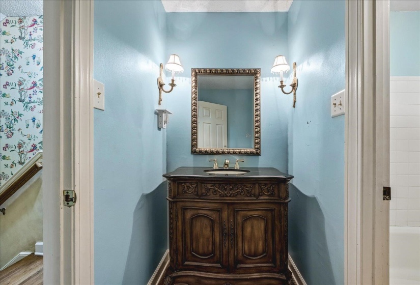 2308 HICKORY FOREST DR, Memphis, Tennessee 38119, 4 Bedroom Bedrooms, 9 Room Rooms,2.2 BathroomBathrooms,Residential,For Sale,HICKORY FOREST,0,10225277