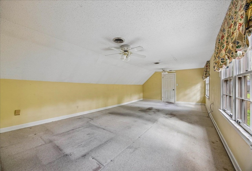 2308 HICKORY FOREST DR, Memphis, Tennessee 38119, 4 Bedroom Bedrooms, 9 Room Rooms,2.2 BathroomBathrooms,Residential,For Sale,HICKORY FOREST,0,10225277