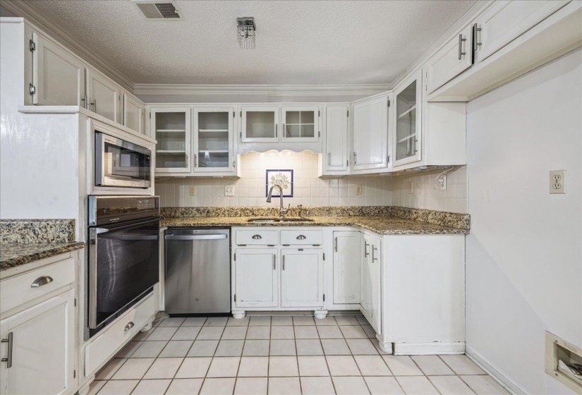 8428 BAZEMORE RD, Memphis, Tennessee 38018, 4 Bedrooms Bedrooms, 7 Rooms Rooms,2.1 BathroomsBathrooms,Rental Properties,For Sale,BAZEMORE,10225288