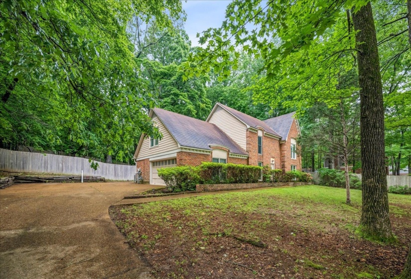 8428 BAZEMORE RD, Memphis, Tennessee 38018, 4 Bedrooms Bedrooms, 7 Rooms Rooms,2.1 BathroomsBathrooms,Rental Properties,For Sale,BAZEMORE,10225288