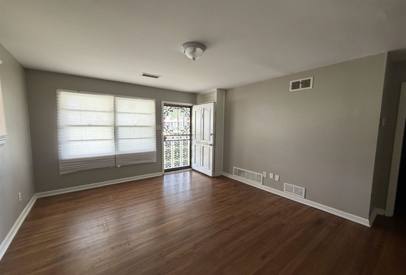 1789 DANVILLE RD, Memphis, Tennessee 38117, 3 Bedrooms Bedrooms, 6 Rooms Rooms,1.1 BathroomsBathrooms,Rental Properties,For Sale,DANVILLE,10225317
