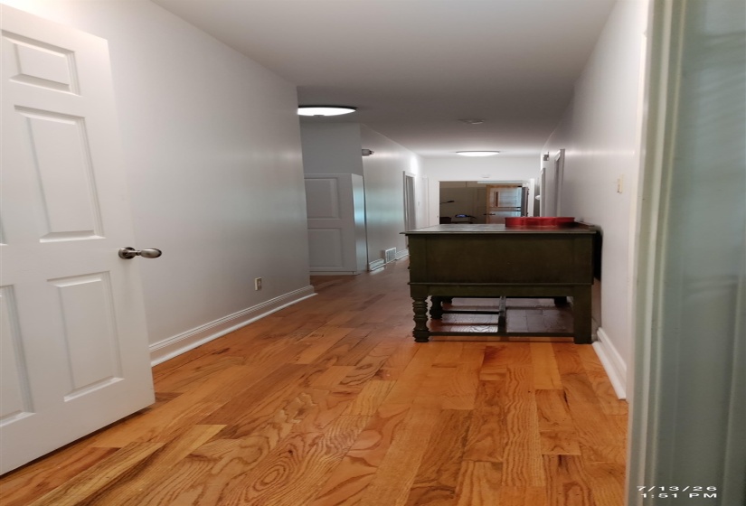 1165 PARKWAY ST, Memphis, Tennessee 38105, 4 Bedroom Bedrooms, 7 Room Rooms,2.1 BathroomBathrooms,Residential,For Sale,PARKWAY,0,10225281