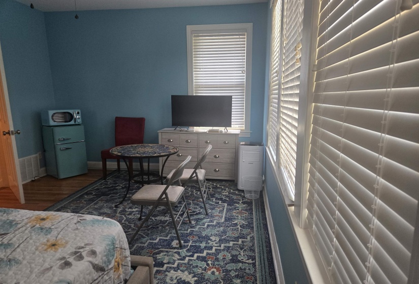 1165 PARKWAY ST, Memphis, Tennessee 38105, 4 Bedroom Bedrooms, 7 Room Rooms,2.1 BathroomBathrooms,Residential,For Sale,PARKWAY,0,10225281